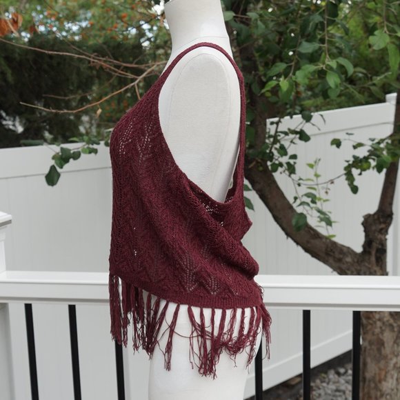 Burgundy Crop Fringed Boho-style Top - Picture 3 of 6